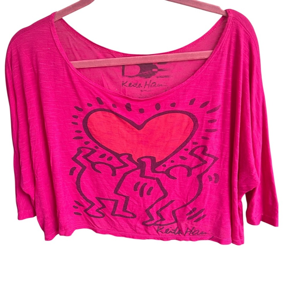Keith Haring Hot Pink Heart Graphic Artist Tee‎ Cropped T-Shirt S